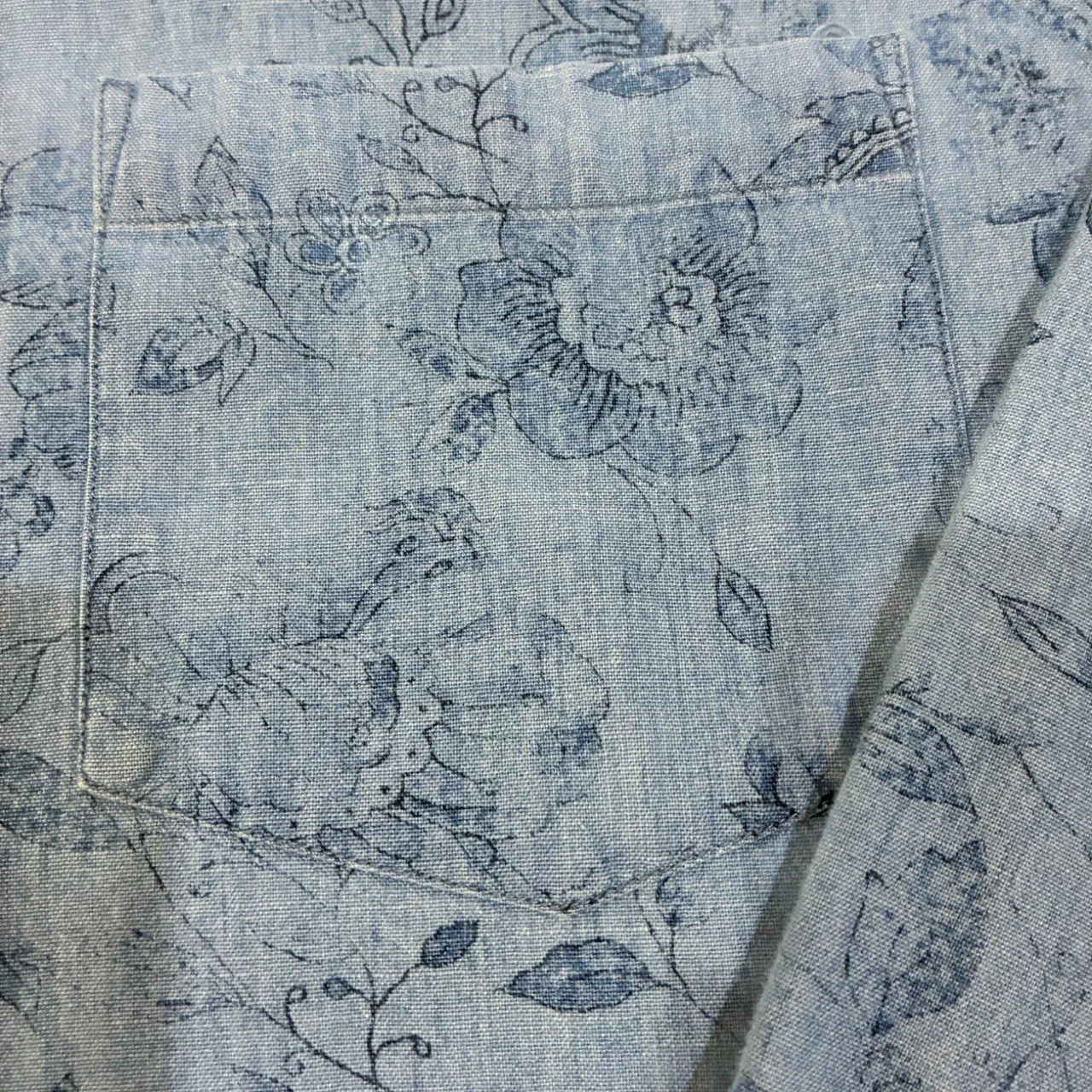 Rodd & Gunn Casual Sport Fit shirt is a testament to timeless style and comfort. — photo 4