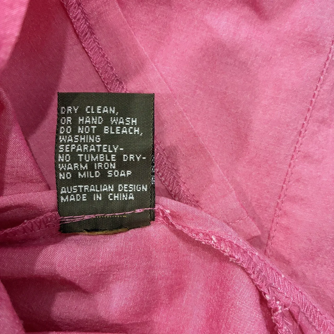 Ladies Pink V- vers Australia Casual Lightweight Jacket — photo 4