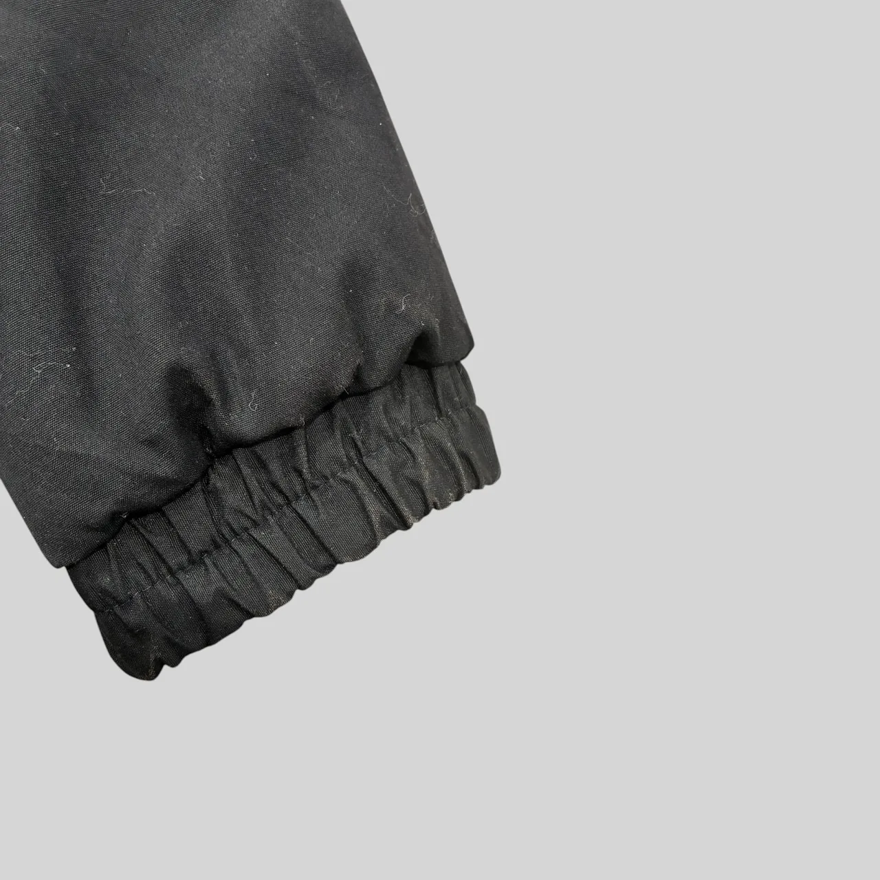 Thick lightweight warm winters coat, fully line to trap your body heat. size 12 — photo 5