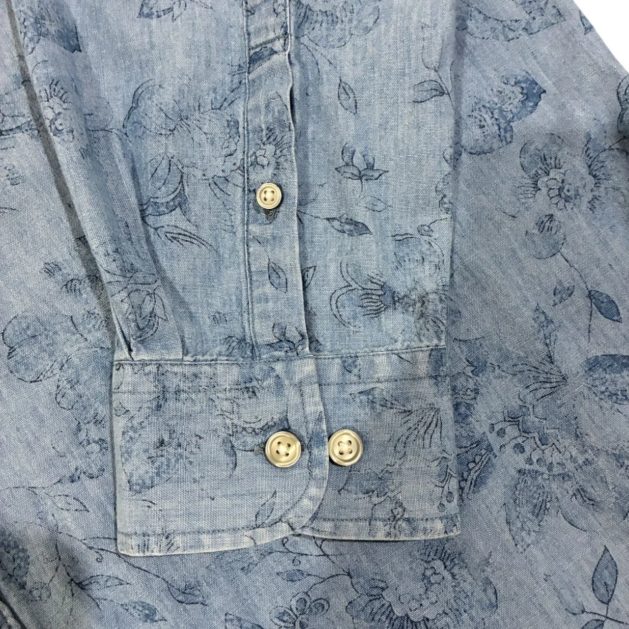 Rodd & Gunn Casual Sport Fit shirt is a testament to timeless style and comfort. — photo 3