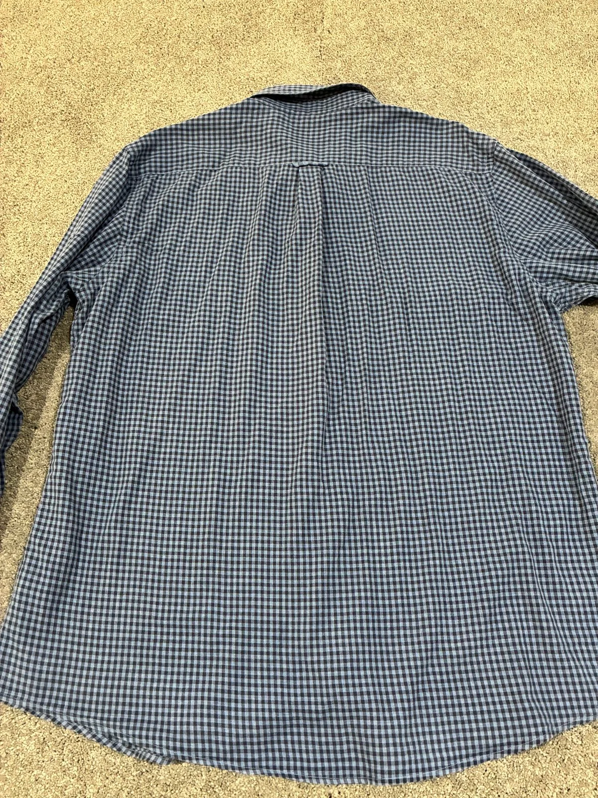 Rodd & Gunn Business Shirt offers a sharp aesthetic with its dark blue and blue — photo 7