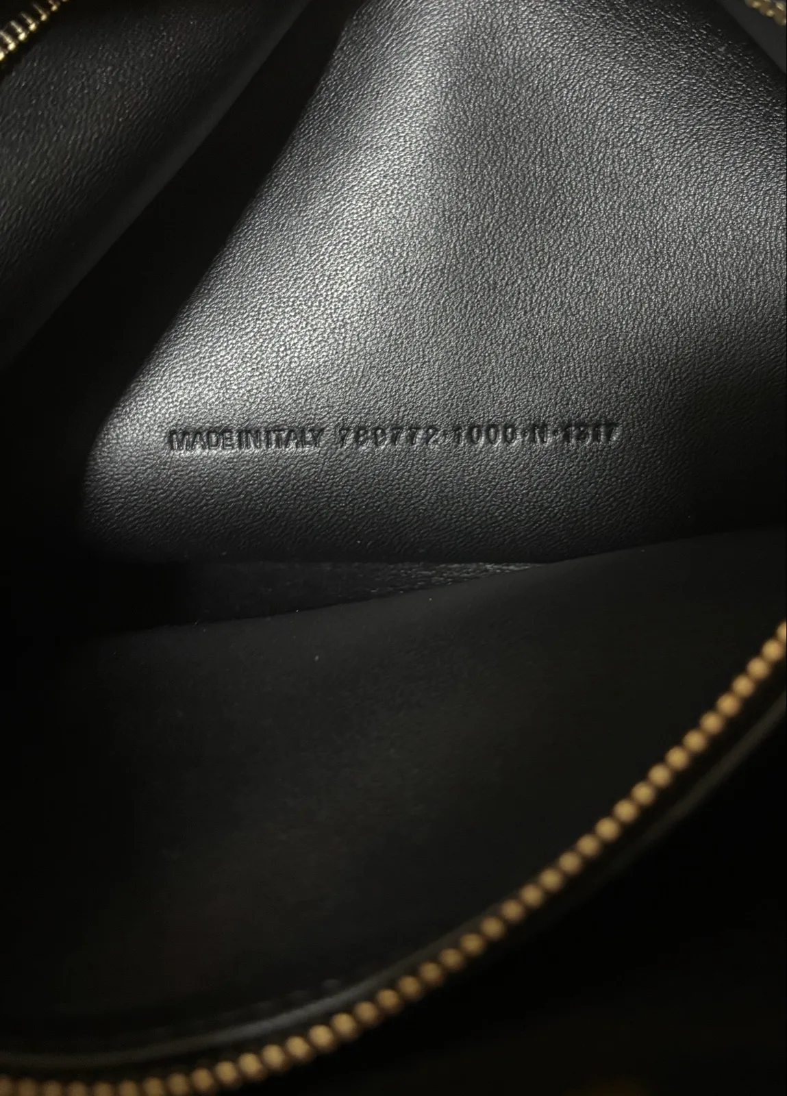 BALENCIAGA Rodeo Medium Black With Gold Leather Handbag New And Authentic — photo 12
