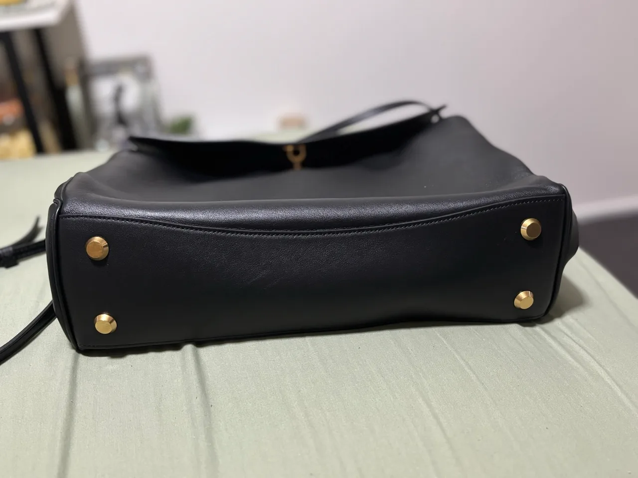 BALENCIAGA Rodeo Medium Black With Gold Leather Handbag New And Authentic — photo 8