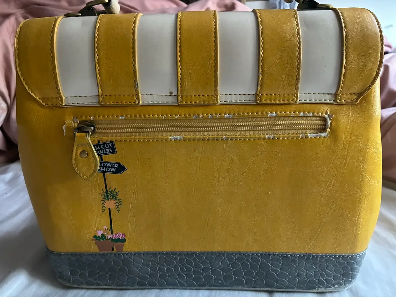 Vendula London Rare Yellow Flower Shop Grab Bag Handbag – photo 2