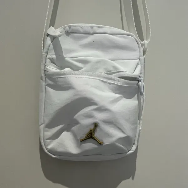Jordan Kids Crossbody Bag White Gold Jumpman BNWT