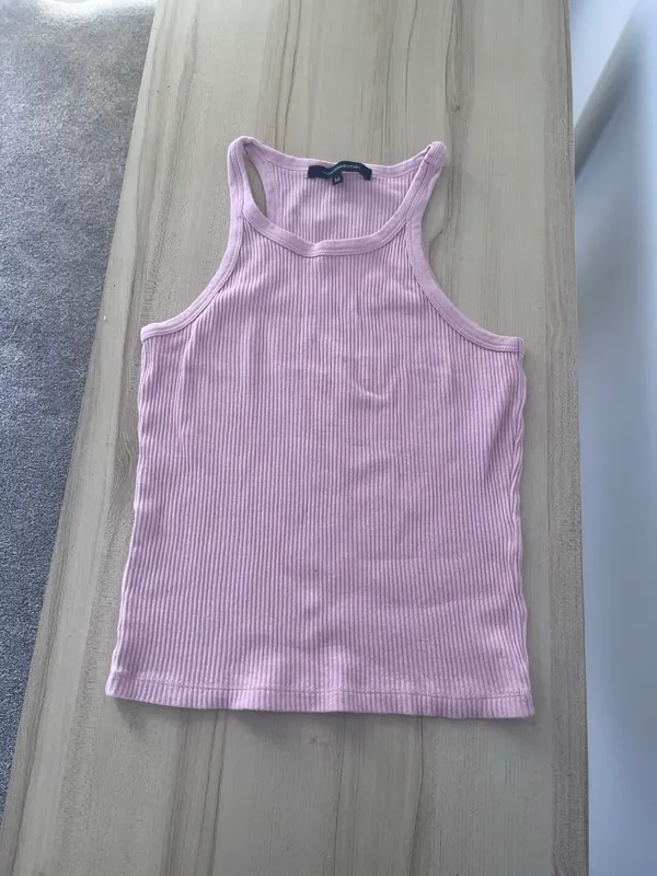 Pink singlet