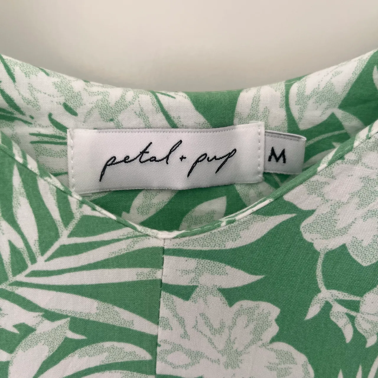 Dress with a waist tie — photo 2