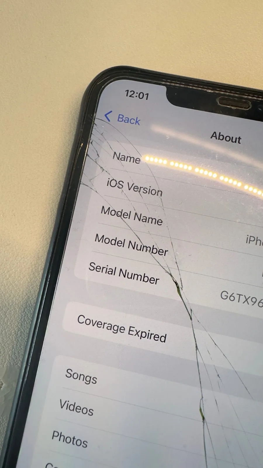 iPhone Xs Max 512GB Outer glass cracked ONLY, OLED display & touch function 100% — photo 3