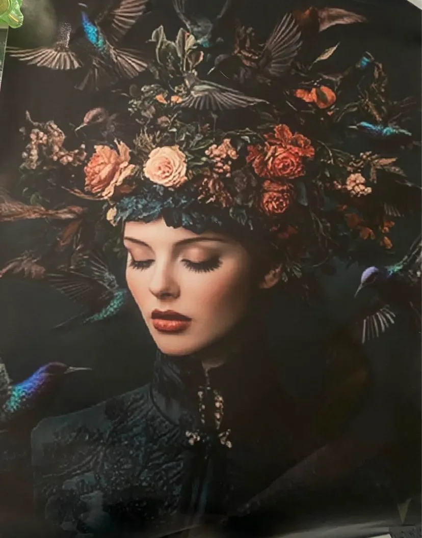 Beautiful lady and bird canvas prints — photo 6
