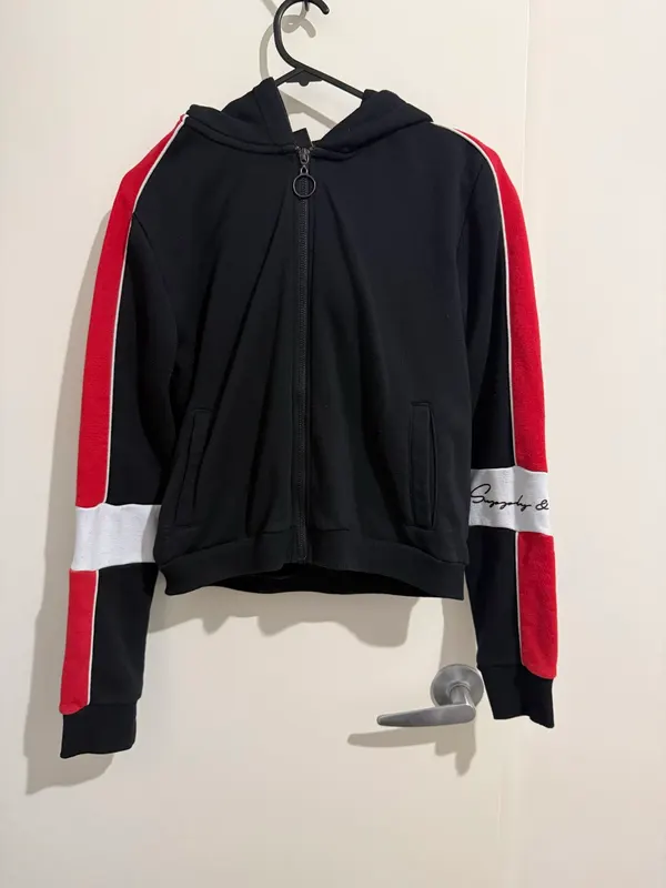 Cropped hoodie