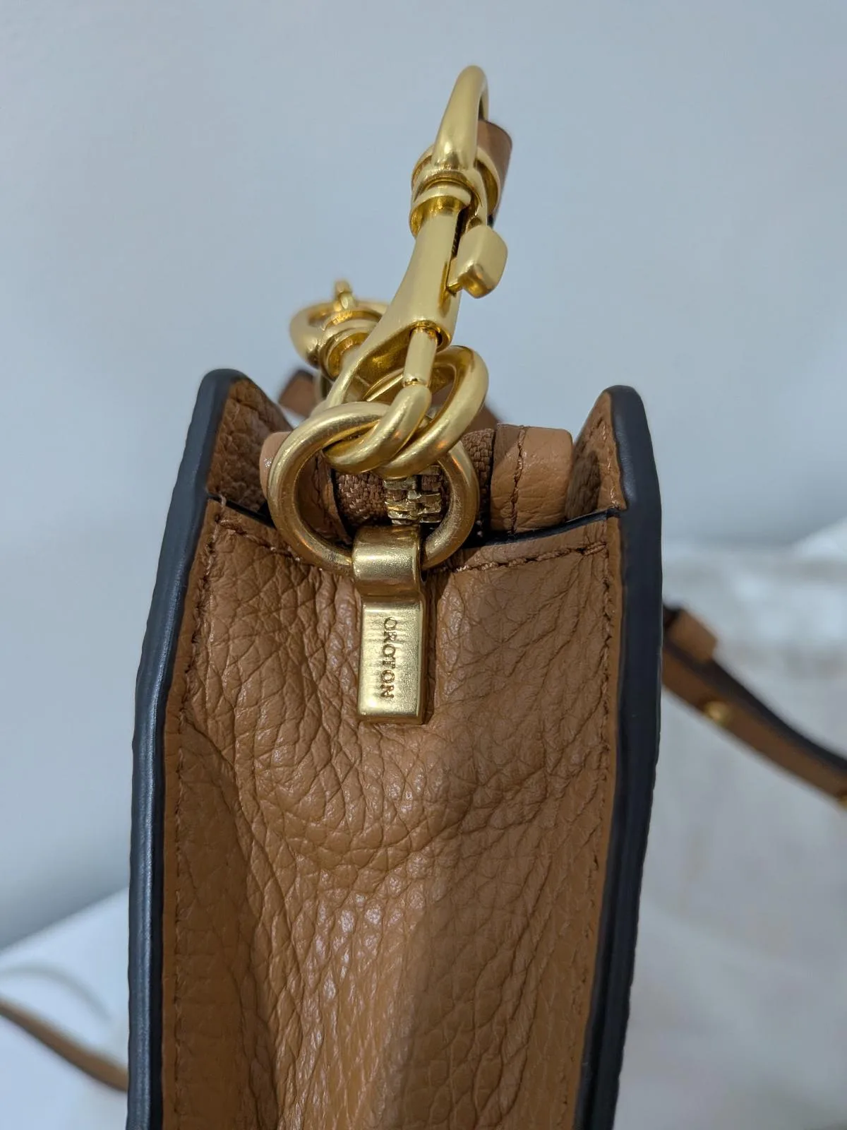 Oroton Tan Pebble Leather Crossbody / Clutch – photo 8