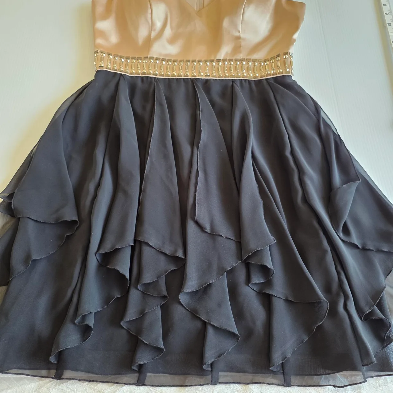 Mr K Cocktail Dress Size 12 Gold Black Beaded Waist Tiered Ruffle Formal AU – photo 5