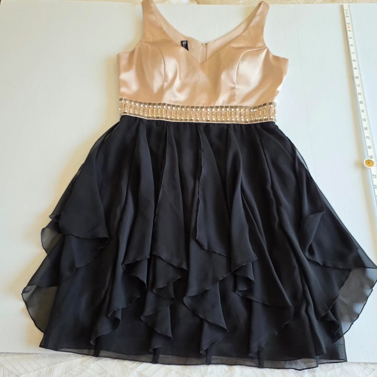 Mr K Cocktail Dress Size 12 Gold Black Beaded Waist Tiered Ruffle Formal AU – photo 4