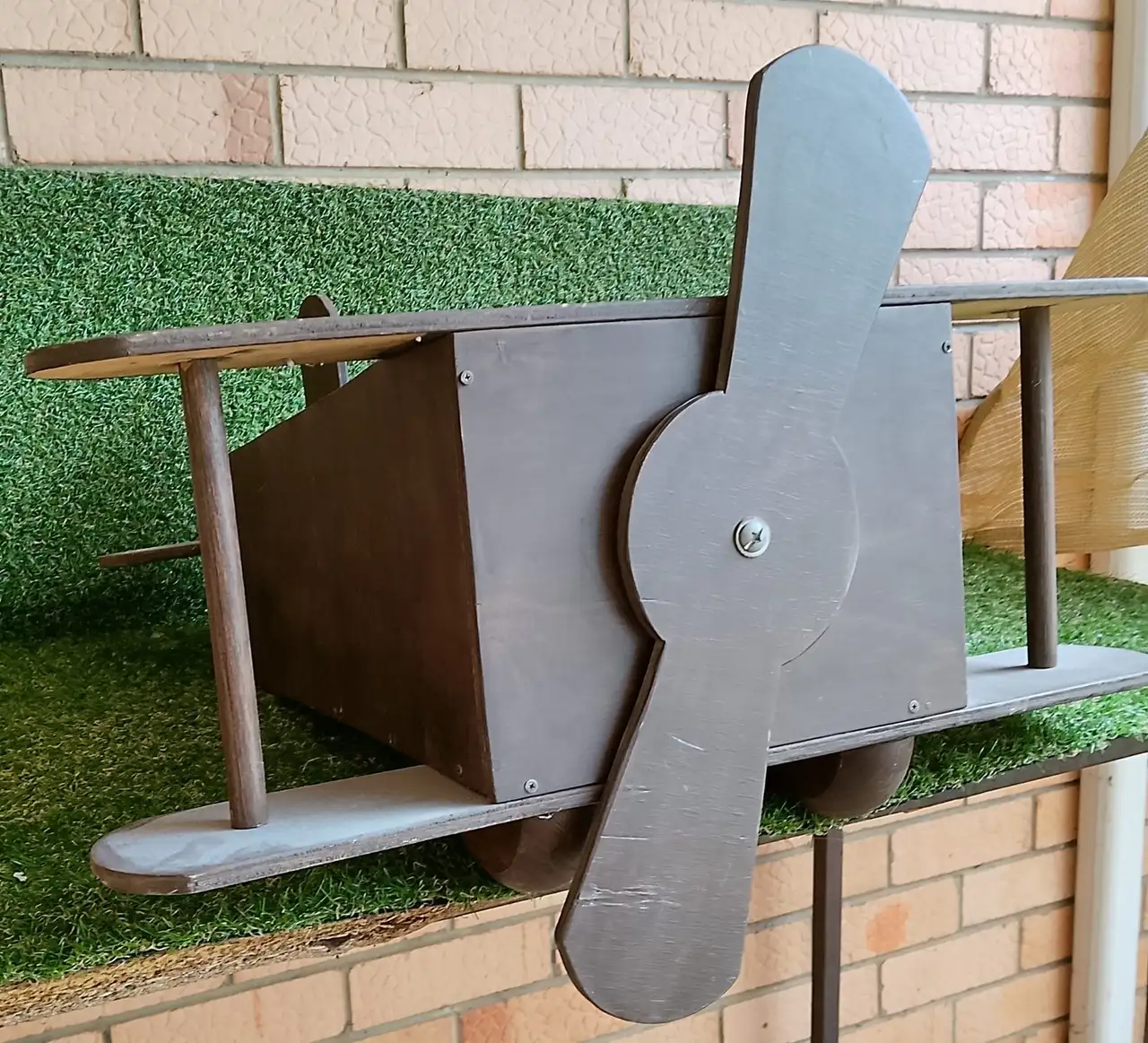 Prop plane – photo 2