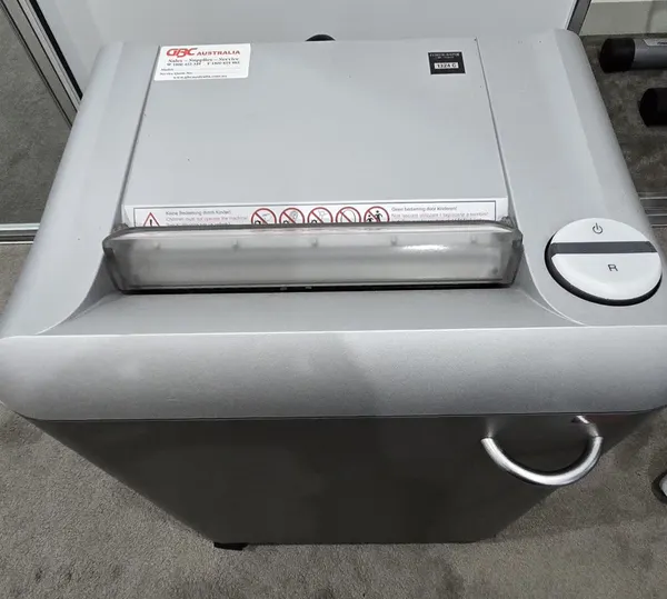 GBC paper shredder