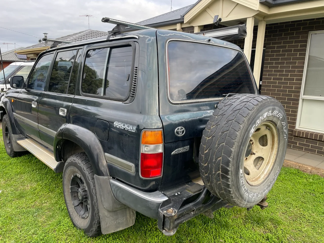 Toyota Landcruiser — photo 2