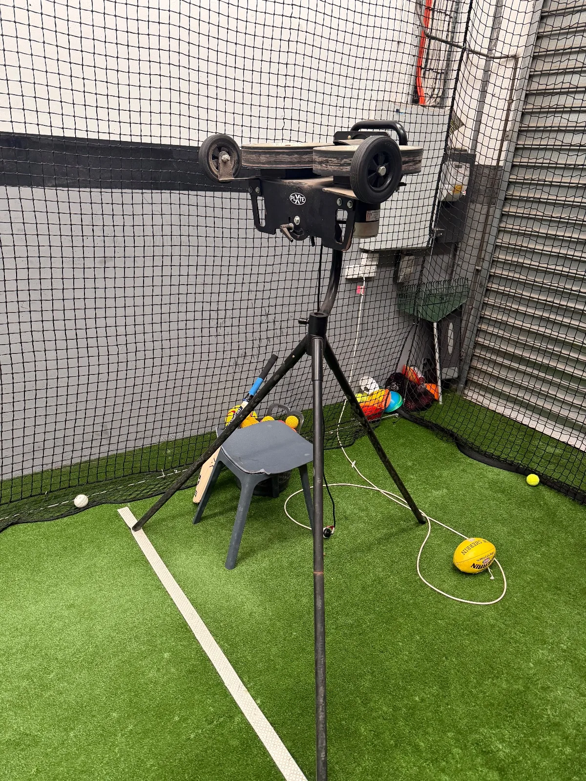 Ball machine — photo 2