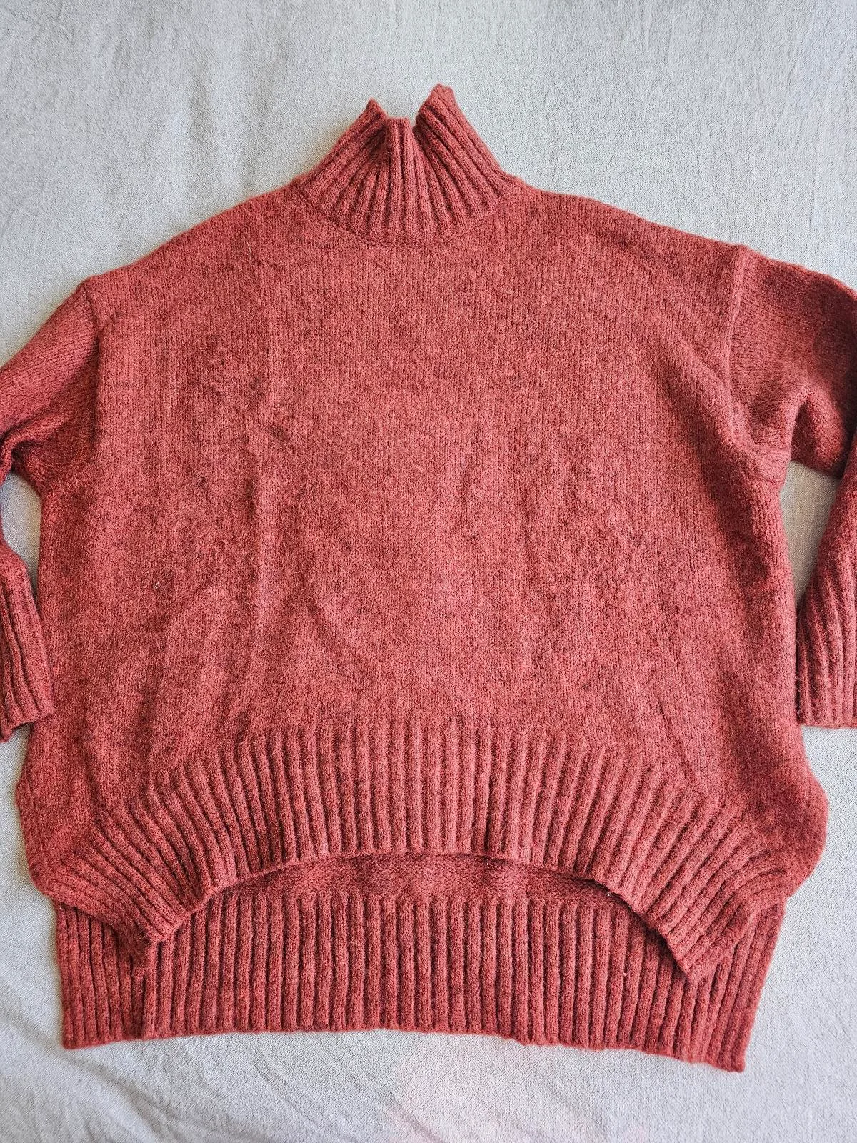 Orange high neck sweater - Size would be M/L – photo 2