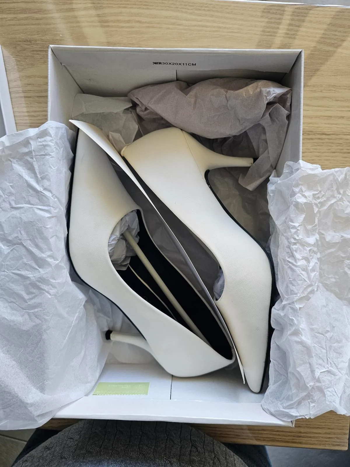 White Heels US 7 – photo 3