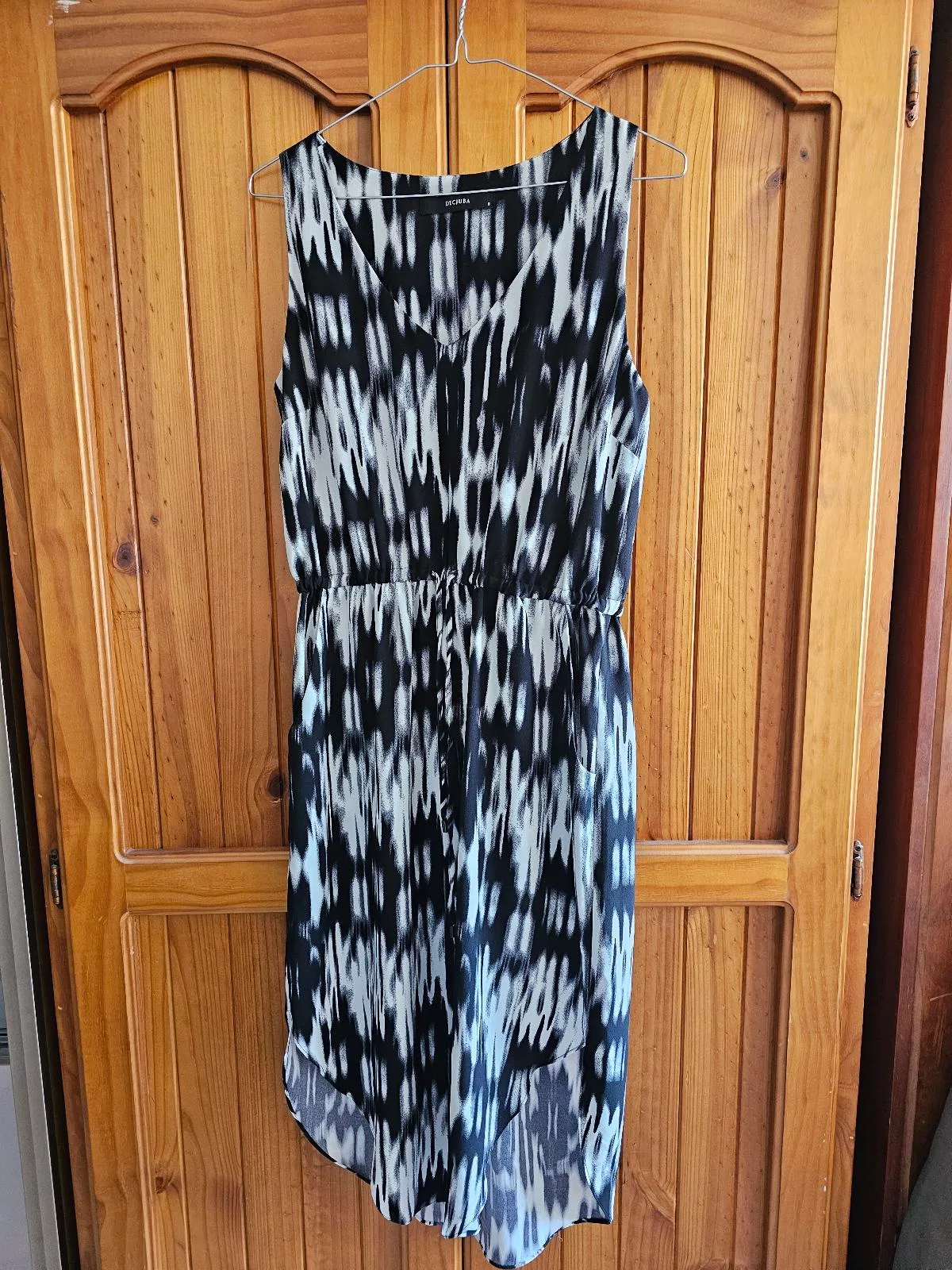 Decjuba dress Size 8 — photo 2