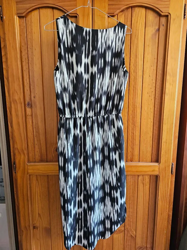 Decjuba dress Size 8