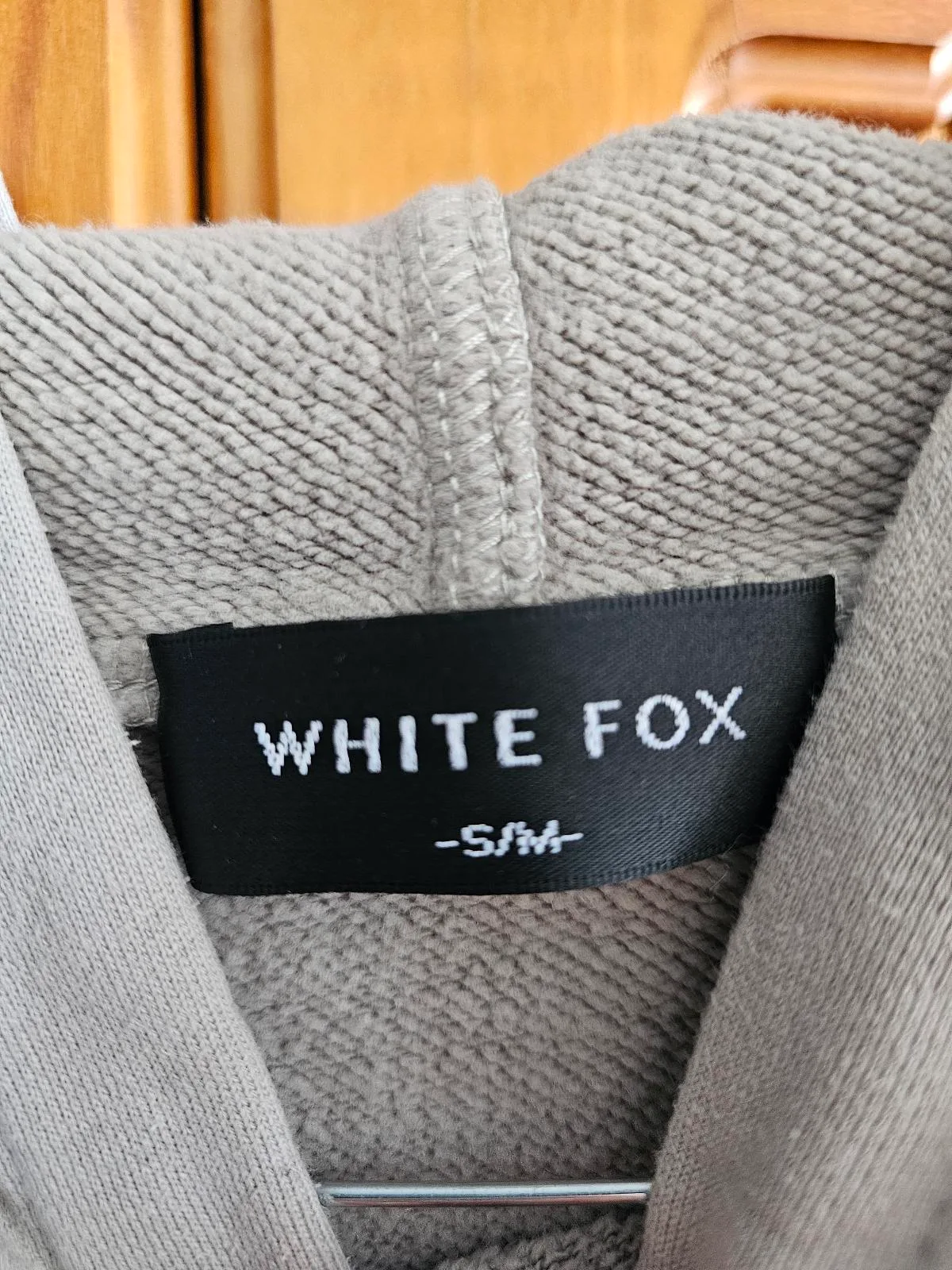 Women's White fox Grey Hoodie Size S/M — photo 4