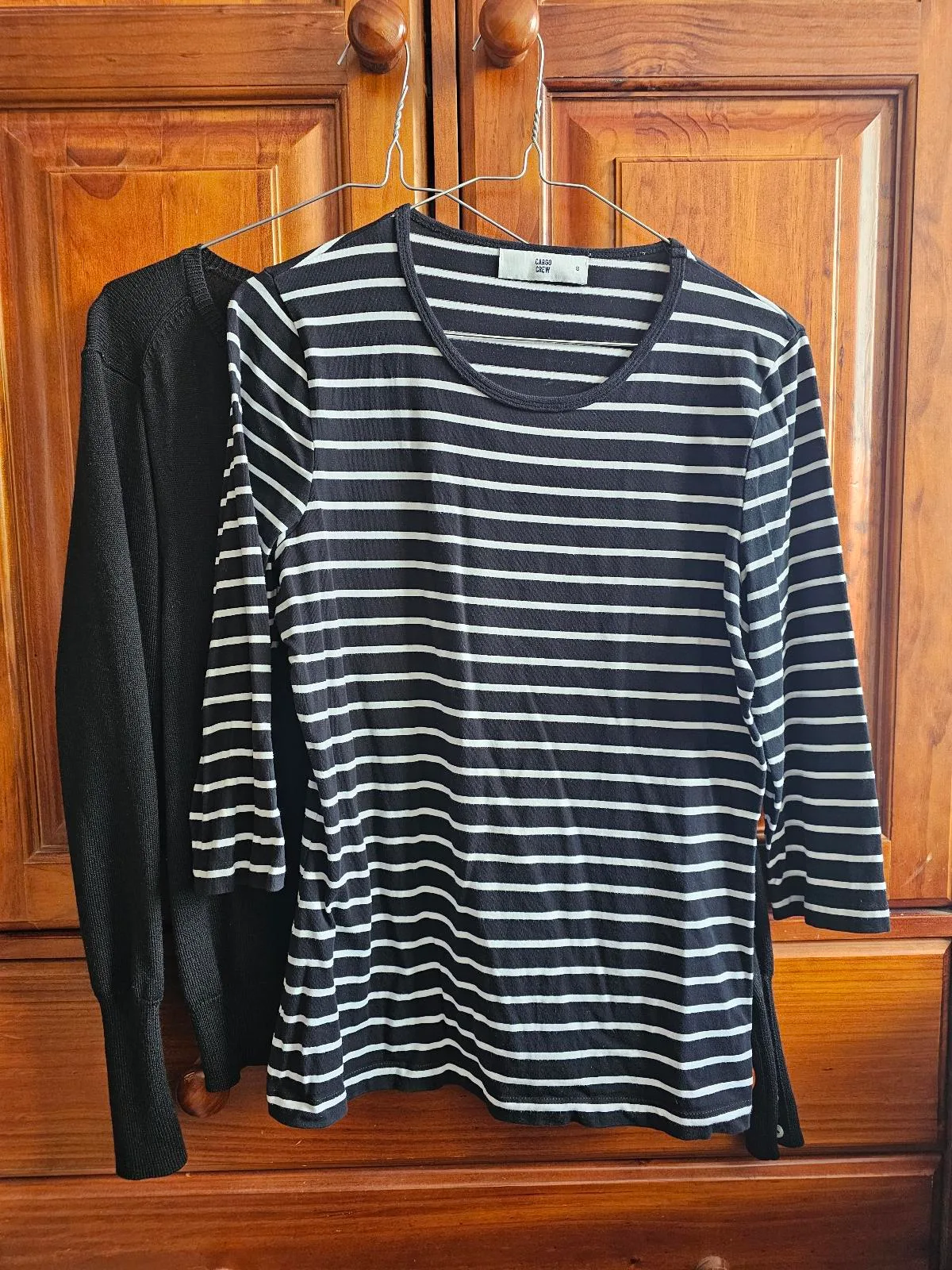 2Pieces Striped shirt Size 8 & Cardigan Size 10 – photo 2