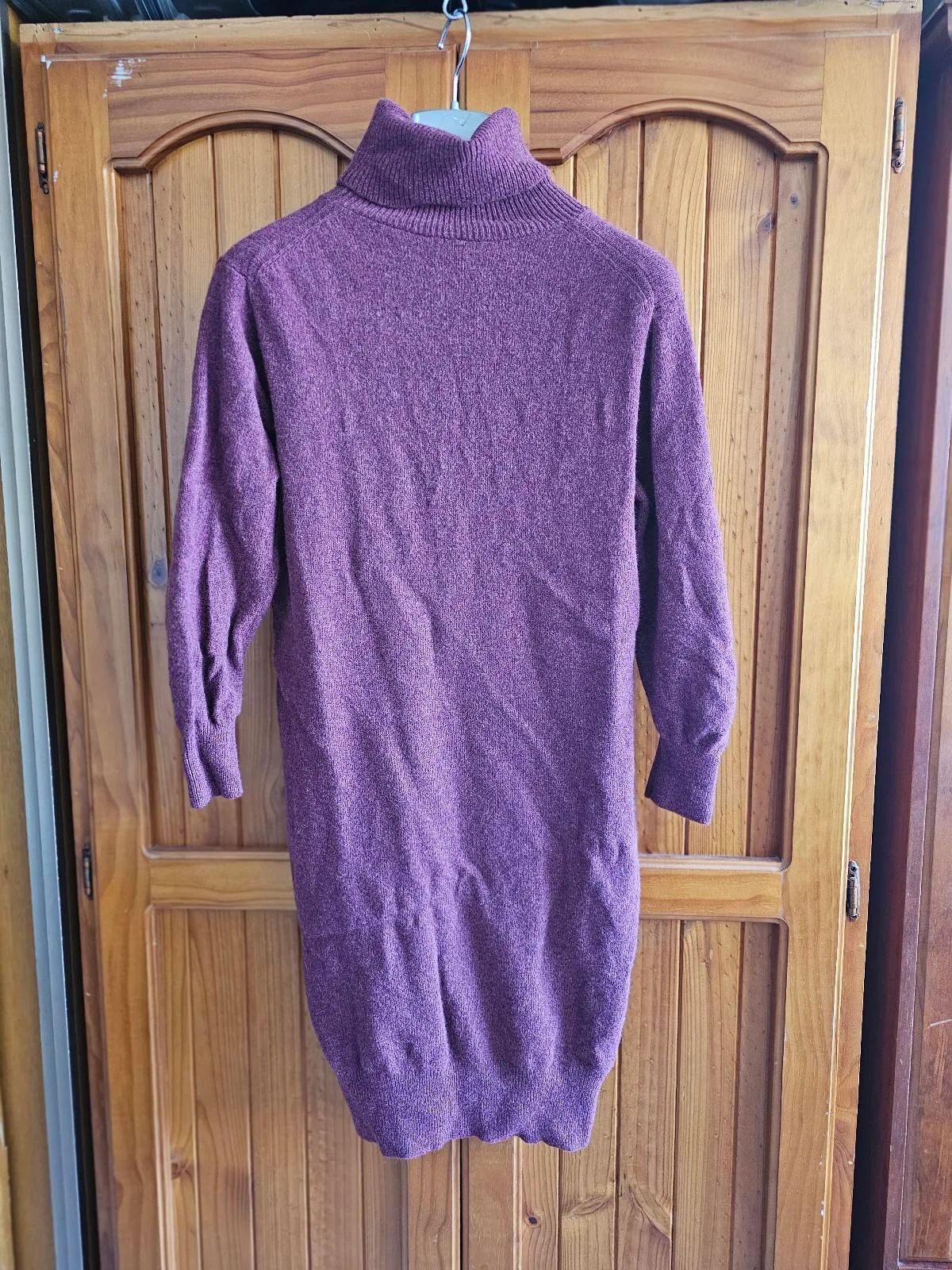 Uniqlo Turtle neck 100% wool Winter dress – photo 2