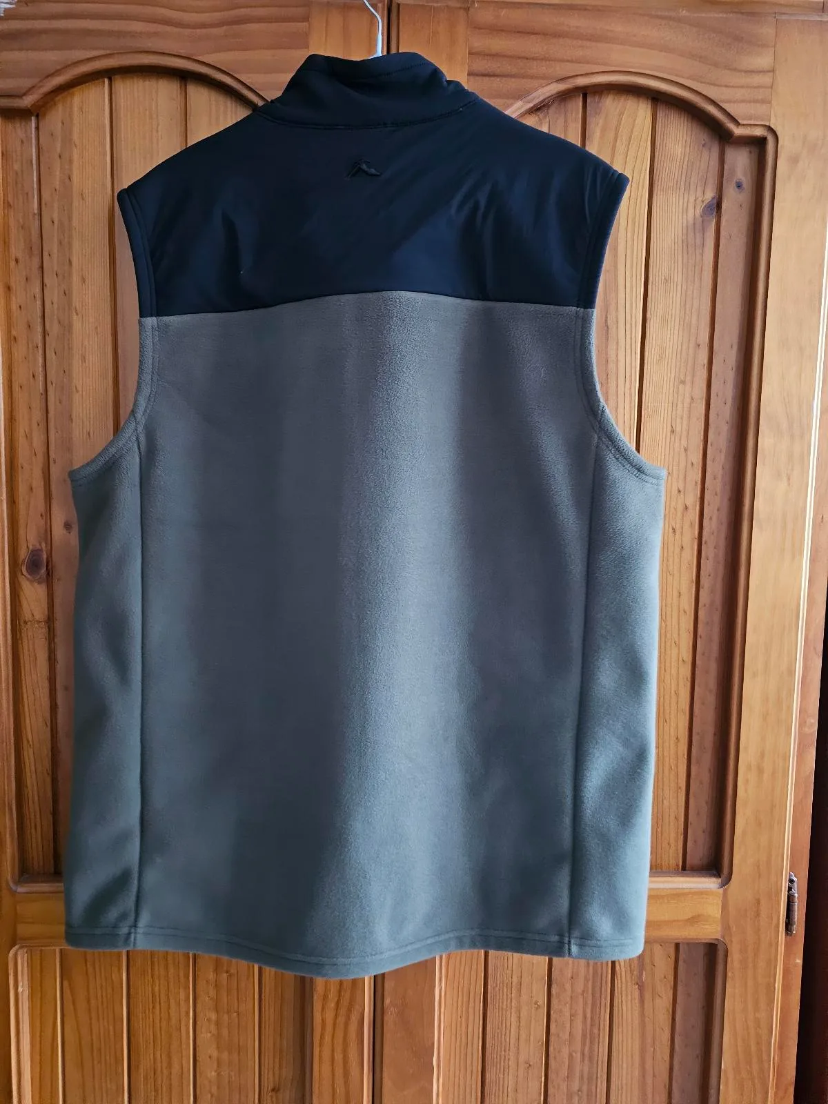 Mens MacPac Fleece Vest Size L – photo 2