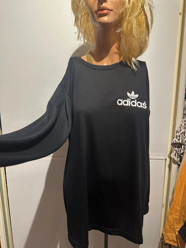 adidas ladies sweatshirt size 10-12 great cond