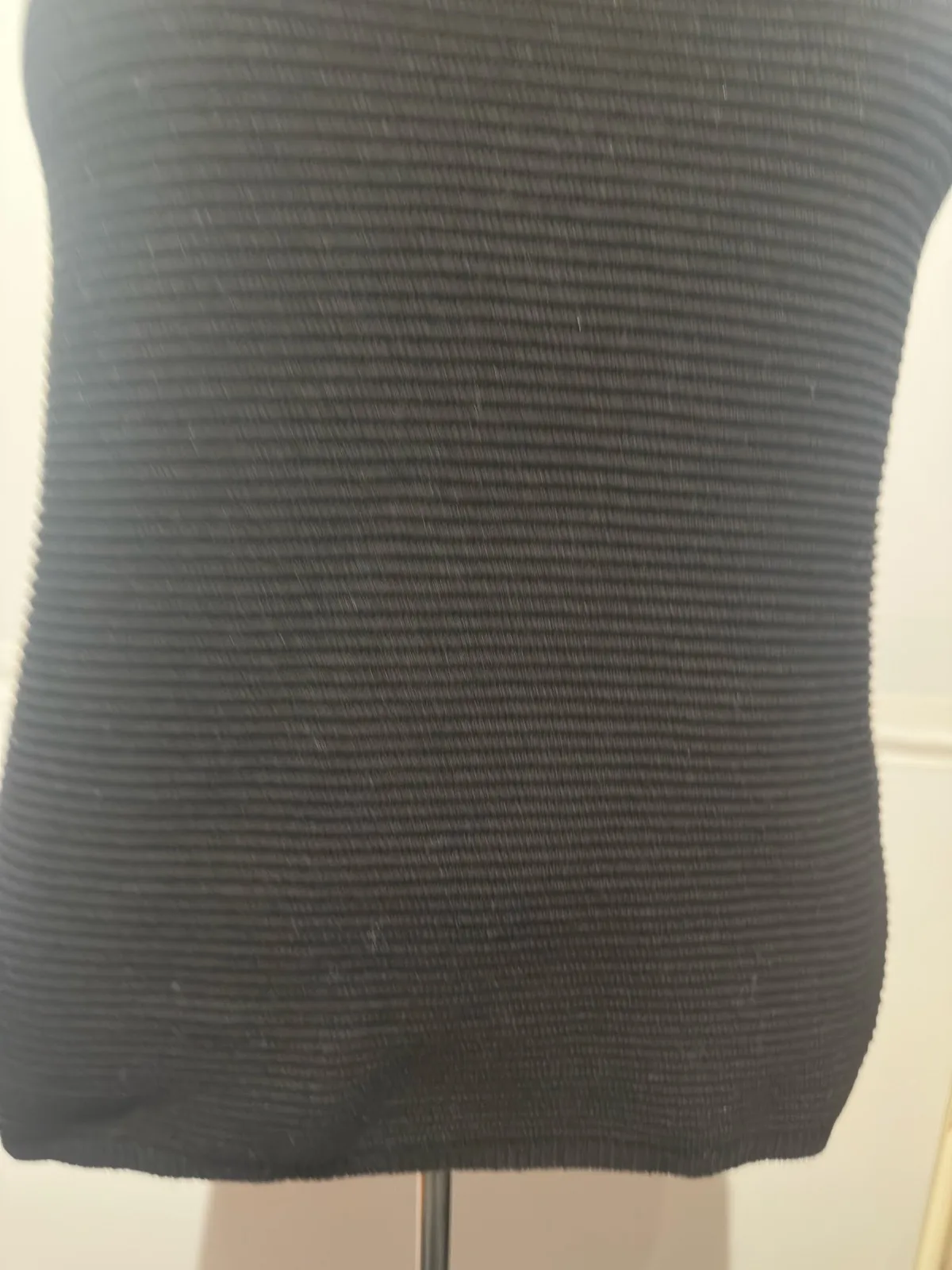 ladies turtleneck black vest. Oxford. Size 10. BNWT. — photo 2
