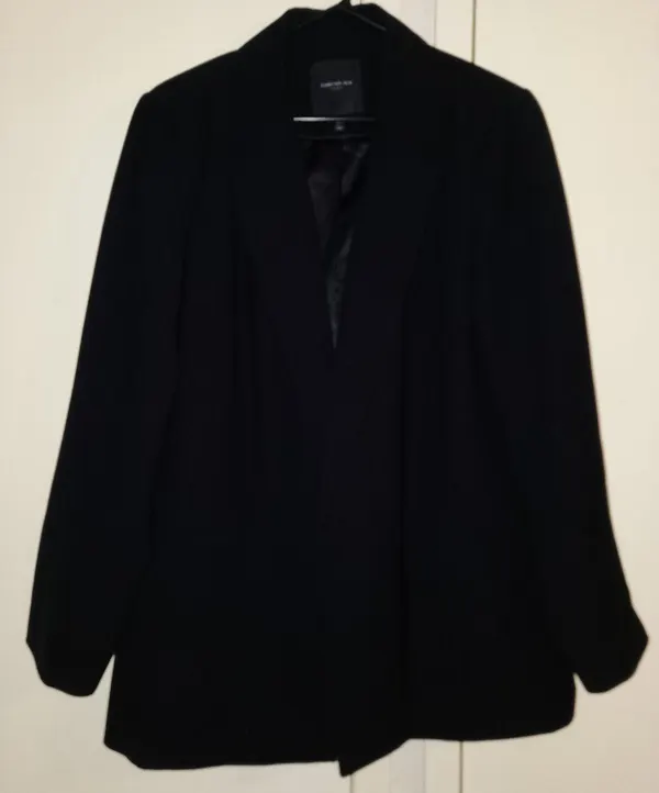 Black jacket Forever New