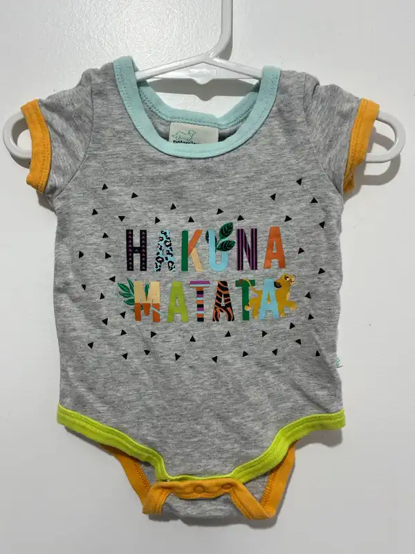 Peter Alexander Baby Disney The Lion King Hakuna Matata Grey Bodysuit 0-3M