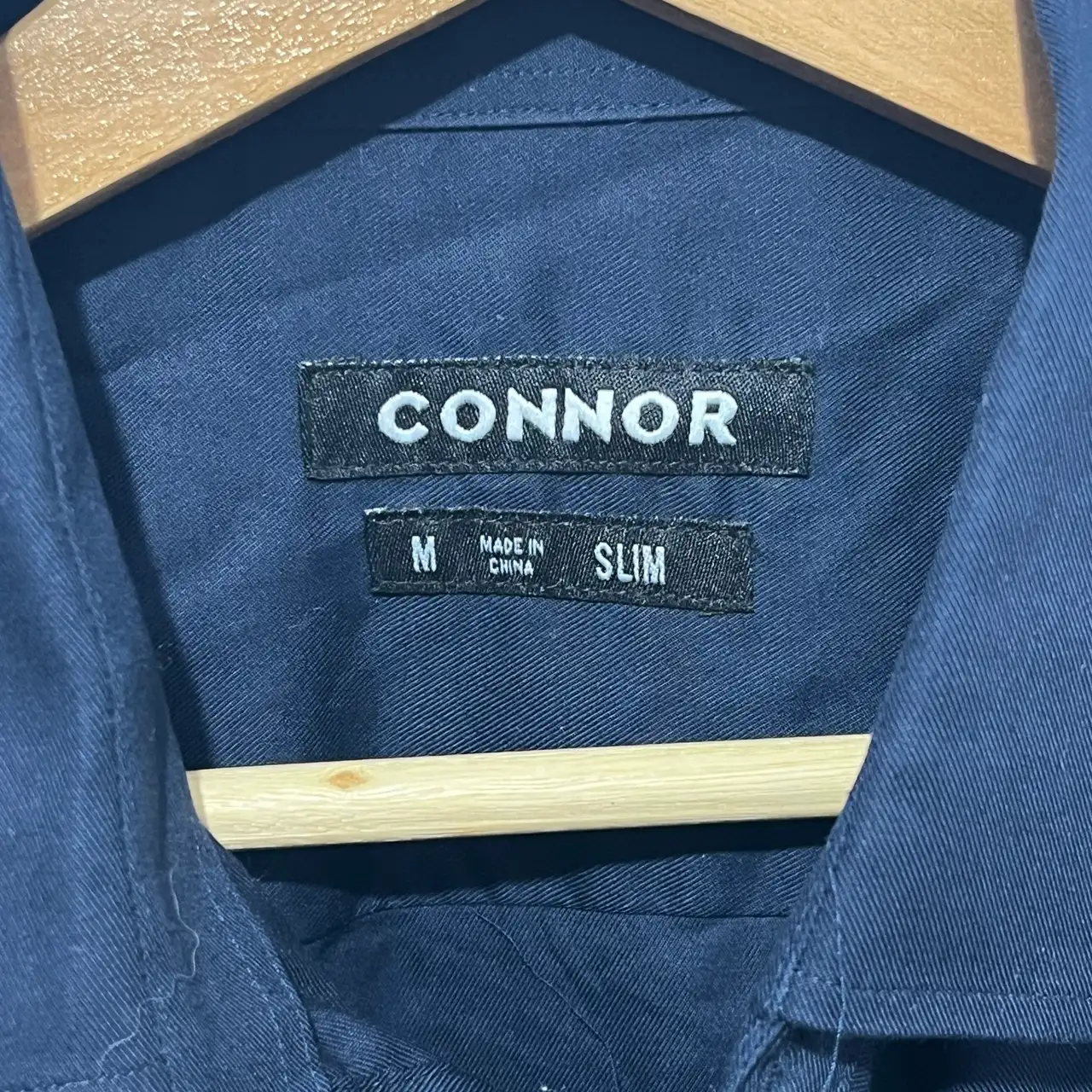 Connor Slim Fit Solid Dress Shirt M Navy Cotton Long Sleeve Easy Care Collared – photo 2