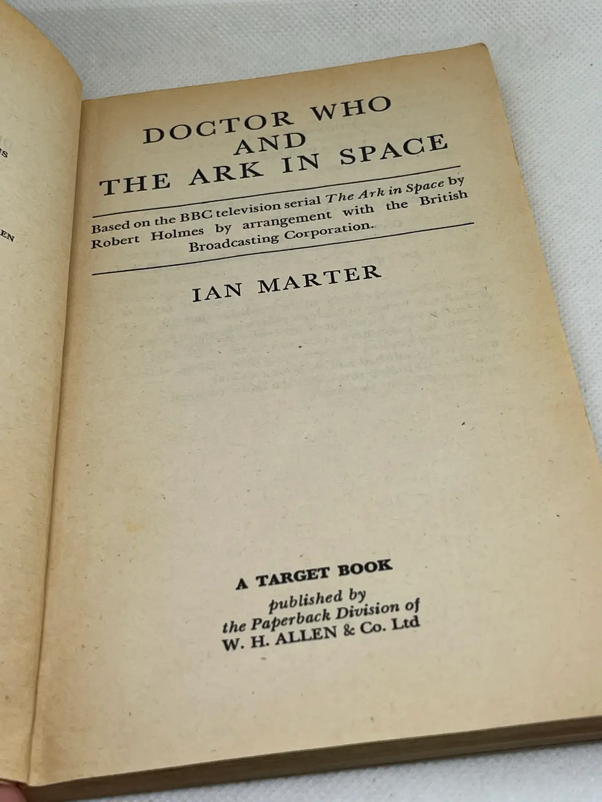 Doctor Who and the Ark in Space Ian Marter paperback 1977 W.H. Allen 2nd imp – photo 5