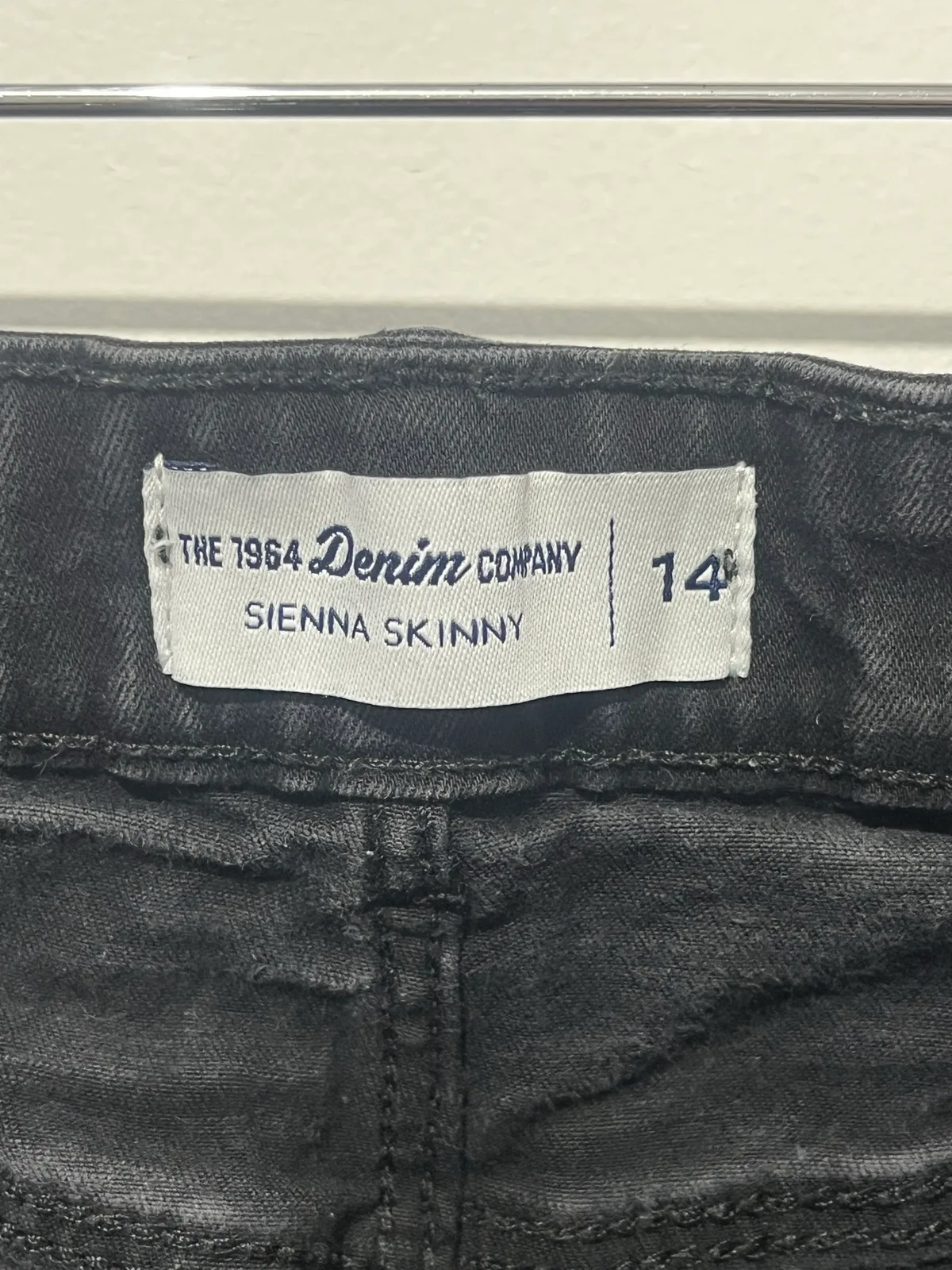 The 1964 Denim Company Jeans Size 14 Black Sienna Skinny — photo 3
