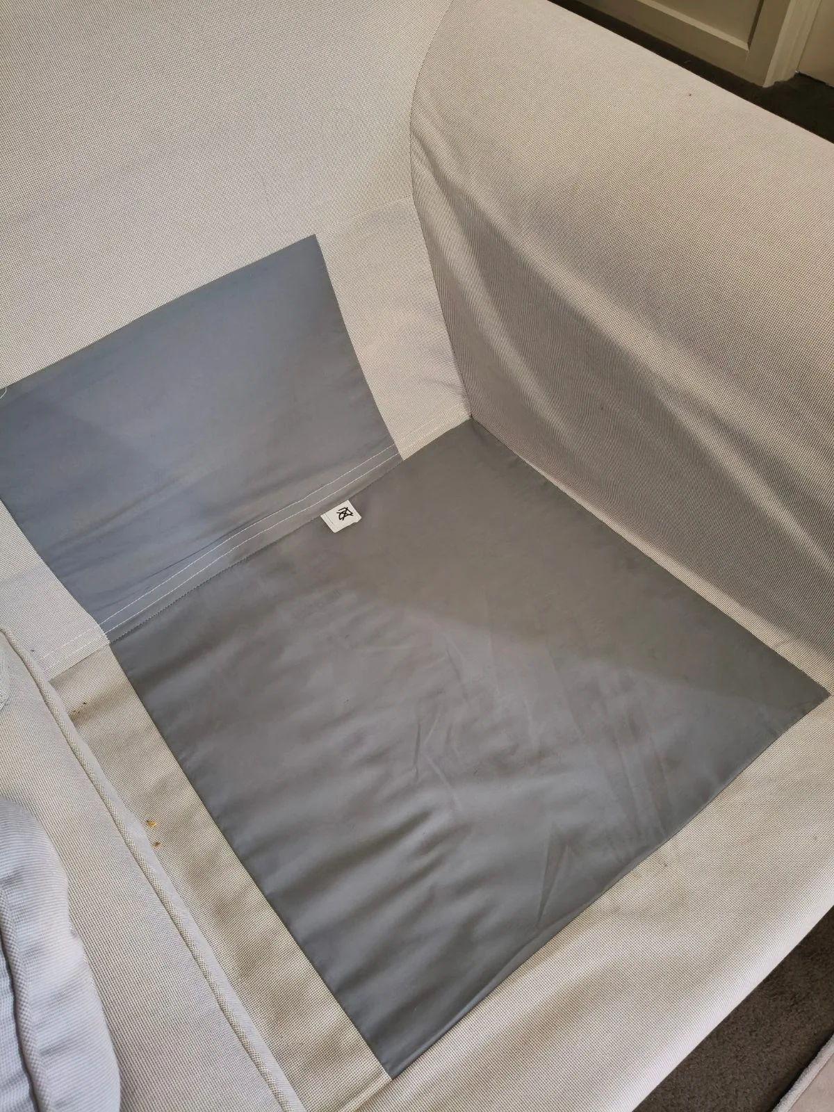 IKEA 3 seater couch — photo 4