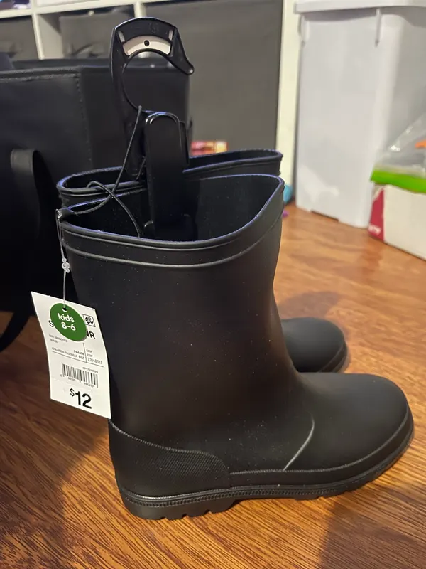 Children’s gumboots size 3snr
