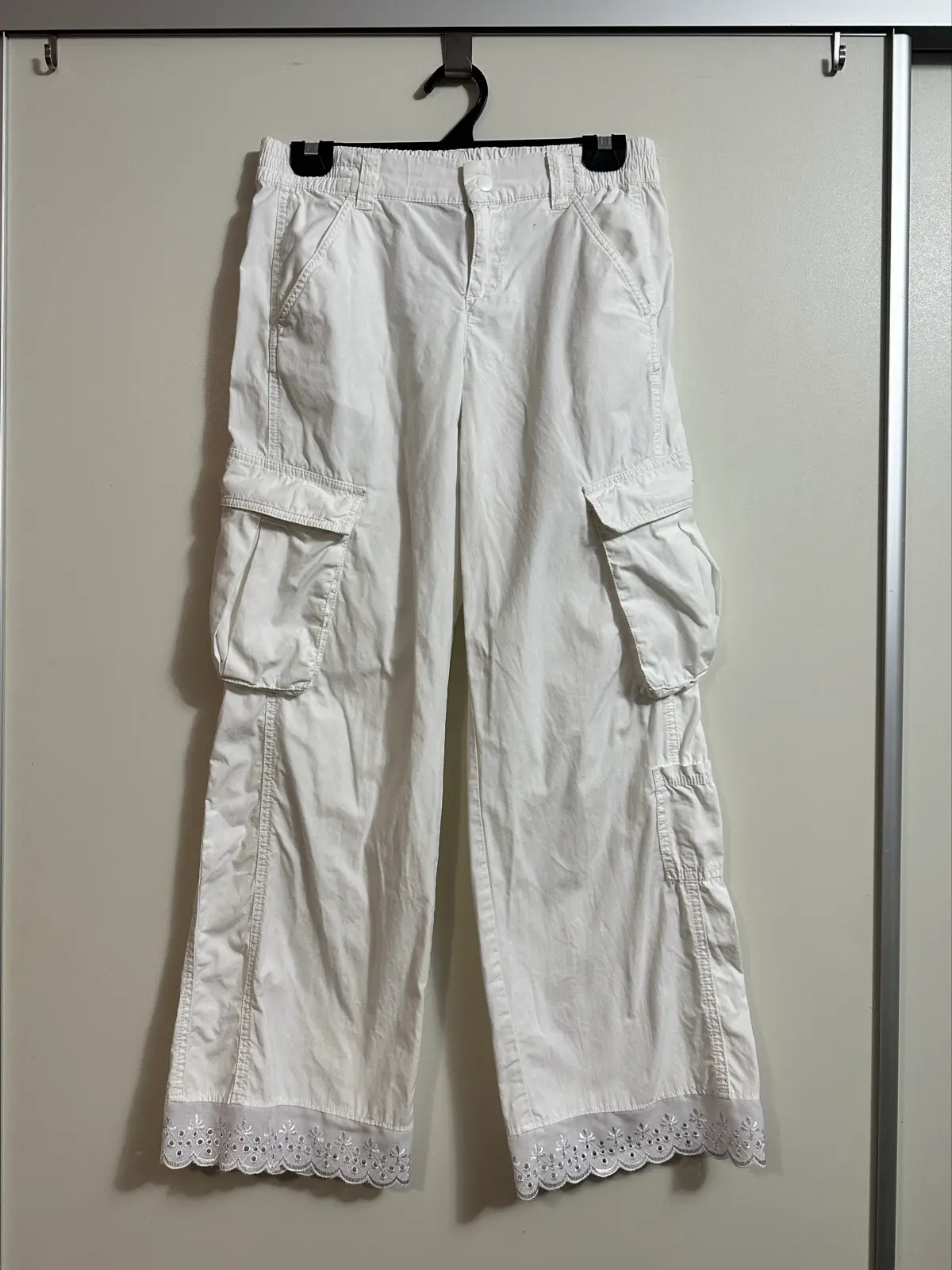 Aus 6-8 H&M Divided White Cargo Cropped Capri Pants With Lace Trim EUR 34 US 2 – photo 2