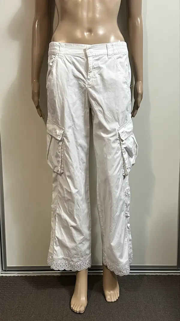 Aus 6-8 H&M Divided White Cargo Cropped Capri Pants With Lace Trim EUR 34 US 2