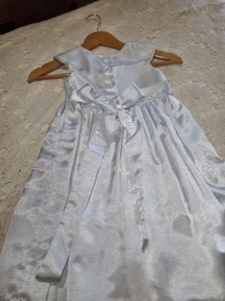 Girls Flower Girl Dress/Party Dress - Size 4 – photo 4