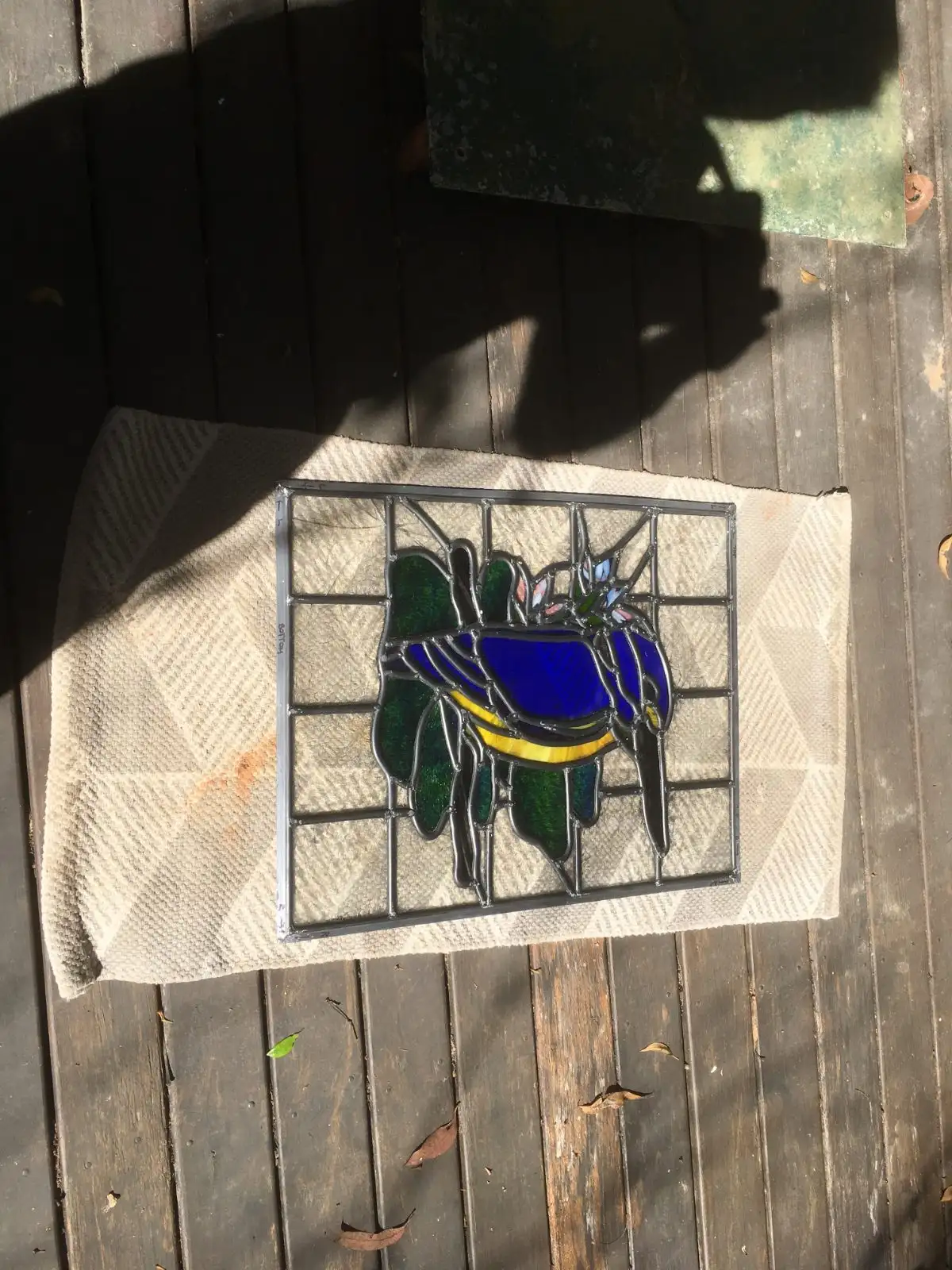 Stained Glass Leadlight Panel of a Kookaburra 520 x 420mm minor damage – photo 4