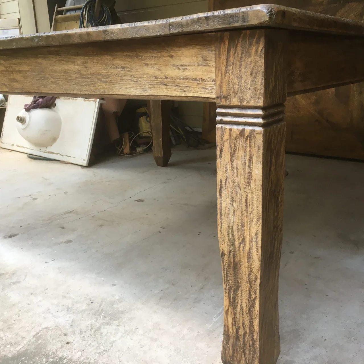 Large ANTIQUE OAK FARMHOUSE TABLE 1600mmx 1600mm – photo 3