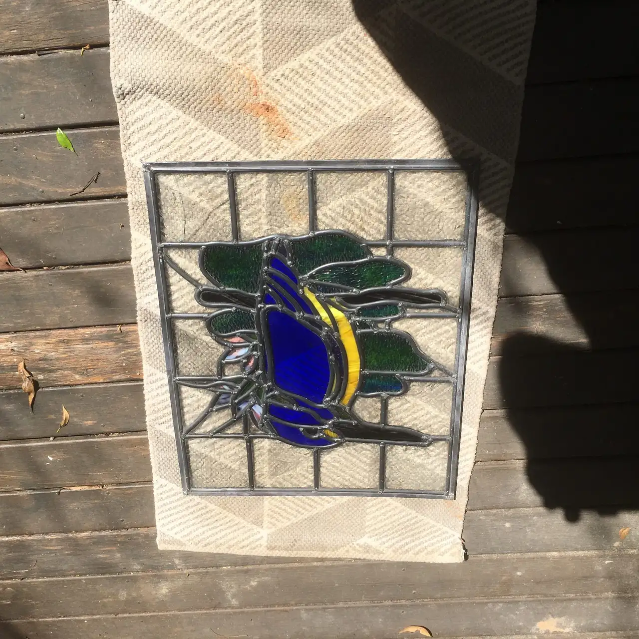 Stained Glass Leadlight Panel of a Kookaburra 520 x 420mm minor damage – photo 3