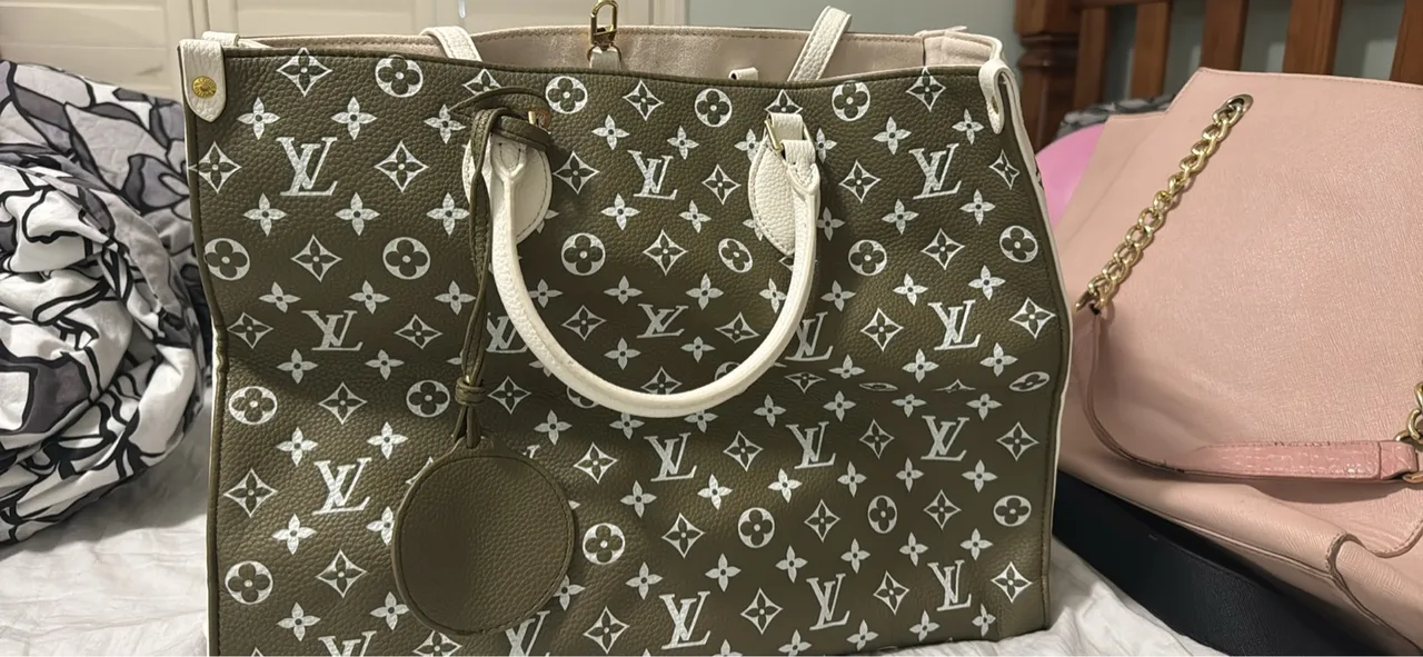 Bags — photo 2