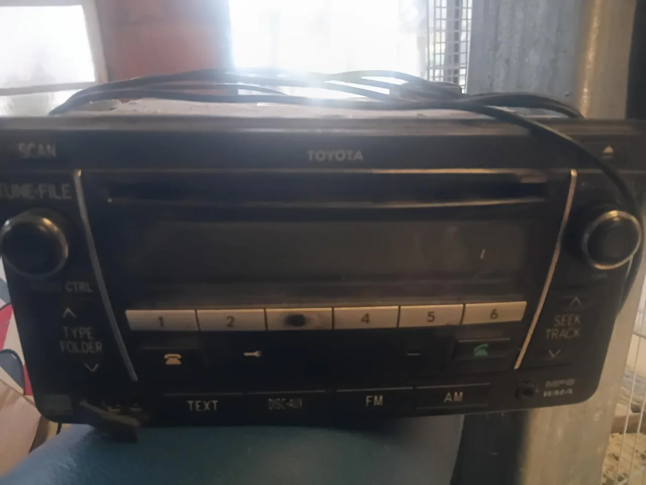 Genuine Toyota Car Cassette Player Head Unit – photo 2