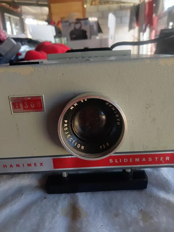 Vintage Hanimex Slide Projector H300