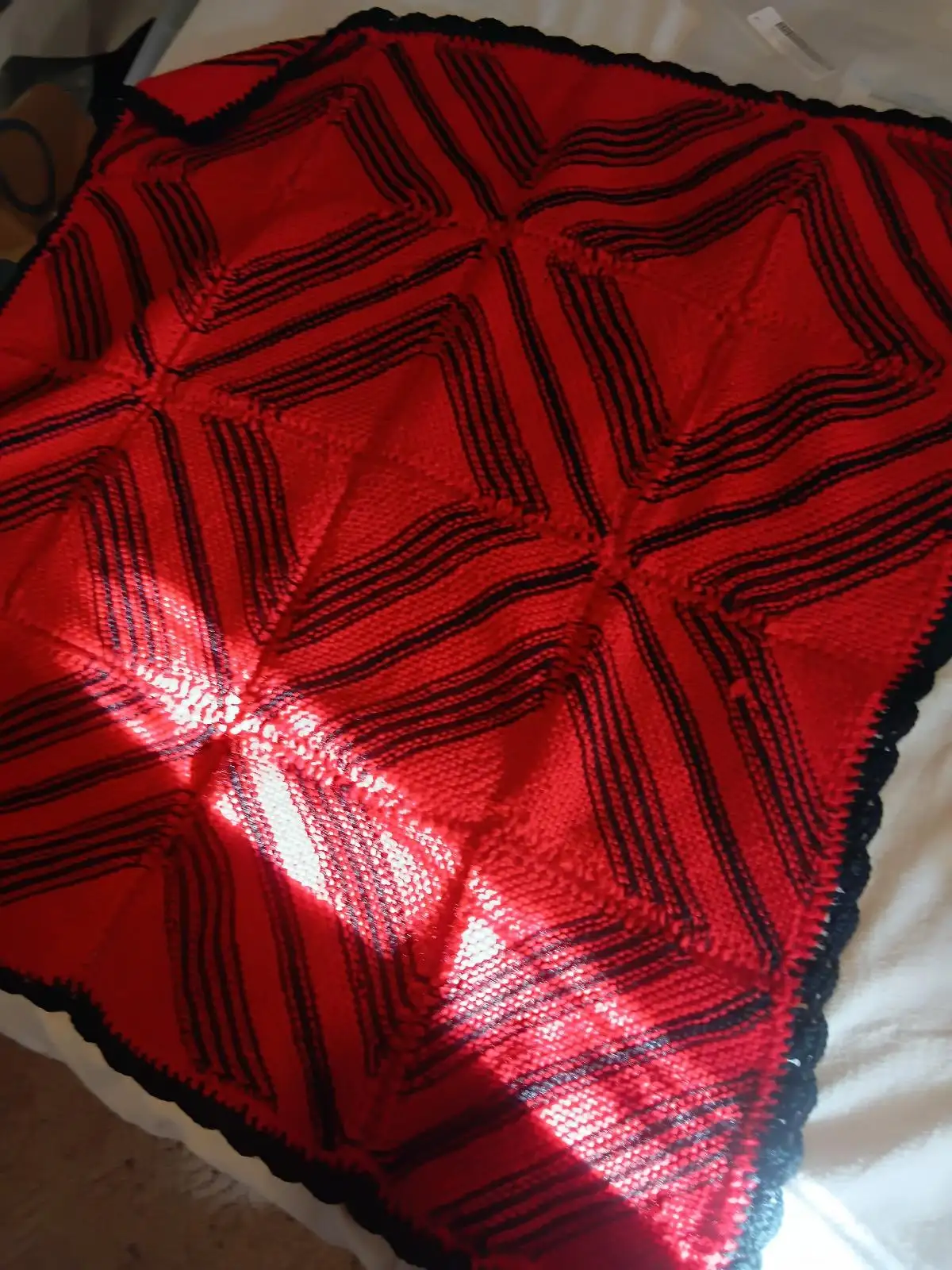 RED Handmade  Granny Core Throw Lap 90cm x 90cm  Wool Rug – photo 3