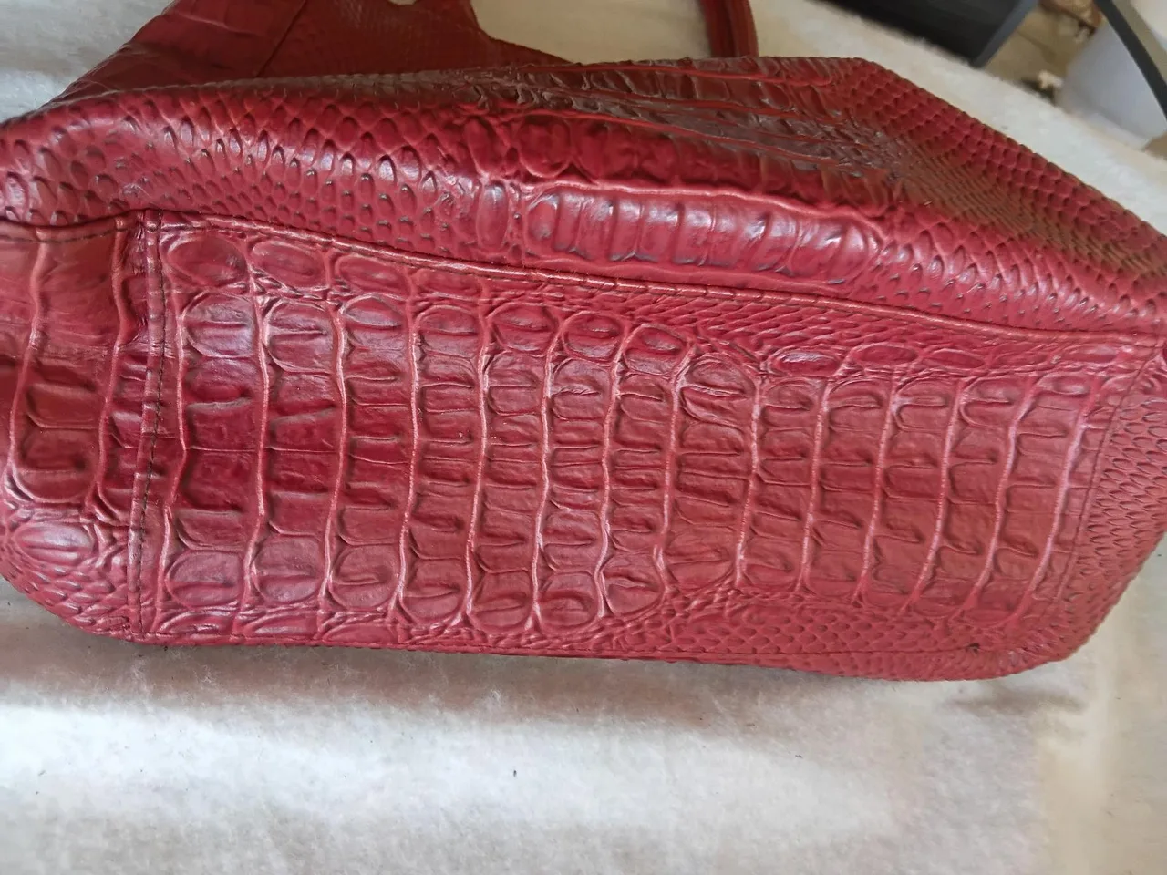 Jendi Red Tote Retro Classic Core Crocodile theme Bag – photo 4