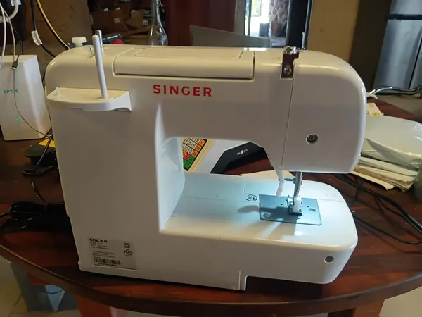 Singer 1306 Sewing Machine + Complete Beginner Crafting Kit